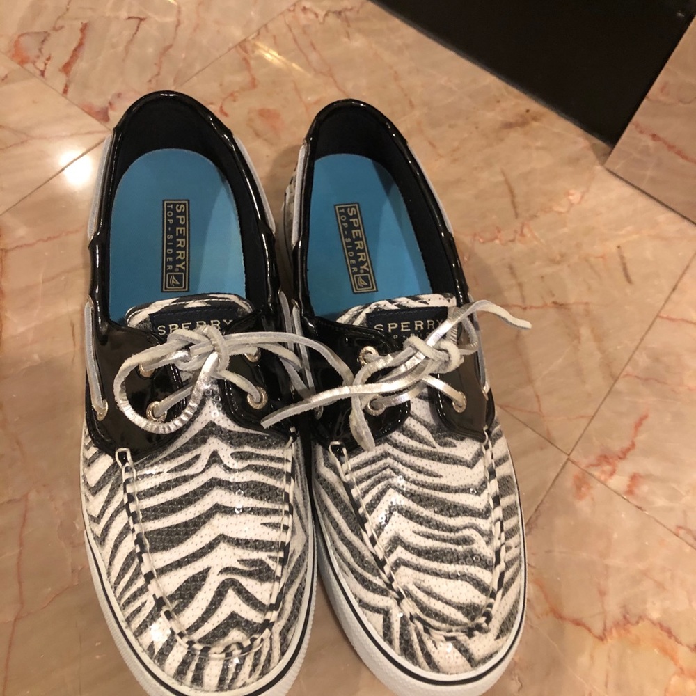 Women’s size 9 sequince zebra Top-Sider Sperry’s